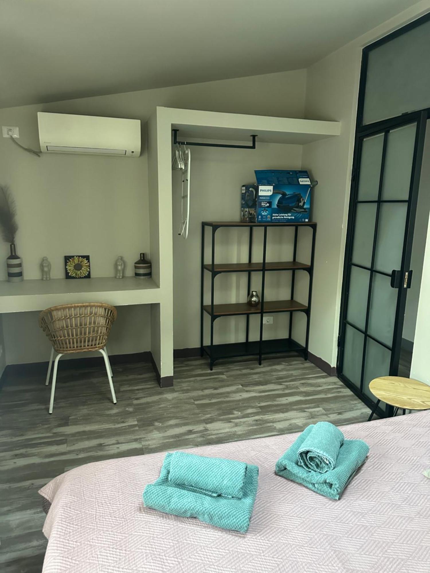 Marvellous 2 Bedrooms Attic In The Old Town บูคาเรสต์ ภายนอก รูปภาพ